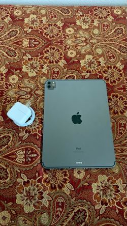 Apple ipad Pro 11 inch 2nd Gen 128GB Wifi + Cellular