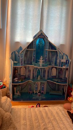 Frozen castle