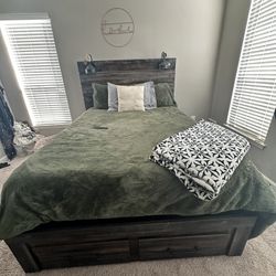 DRESSER WITH BEDFRAME AND HEADBOARD