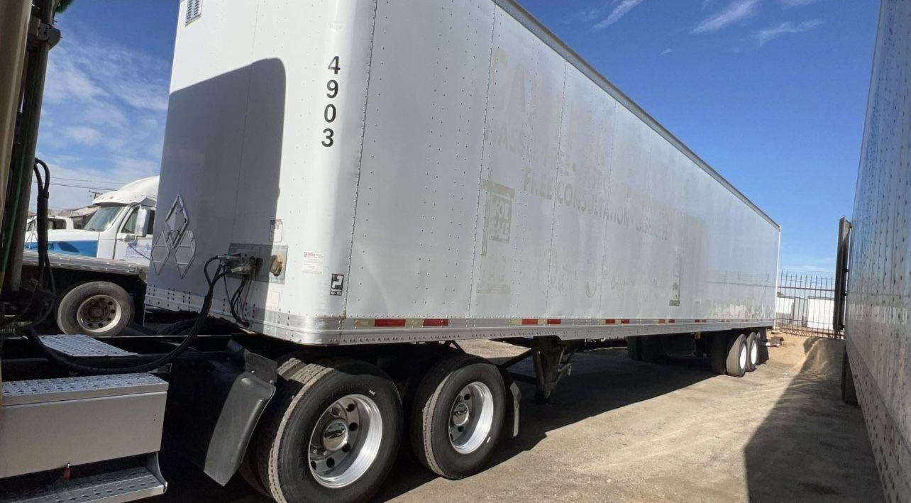 Trailer (dry van) Wabash 2006 (53’ L; 13.6’ H; 101” W)