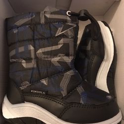 Brand new styleno boots for boy size 10