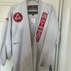 Gracie Barra BJJ Gi Set – White (Jacket + Pants) – Gently Used