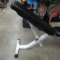 Used Paraody Commercial Incline/Decline Bench w/ Leg Extension- SKU: 66168-1