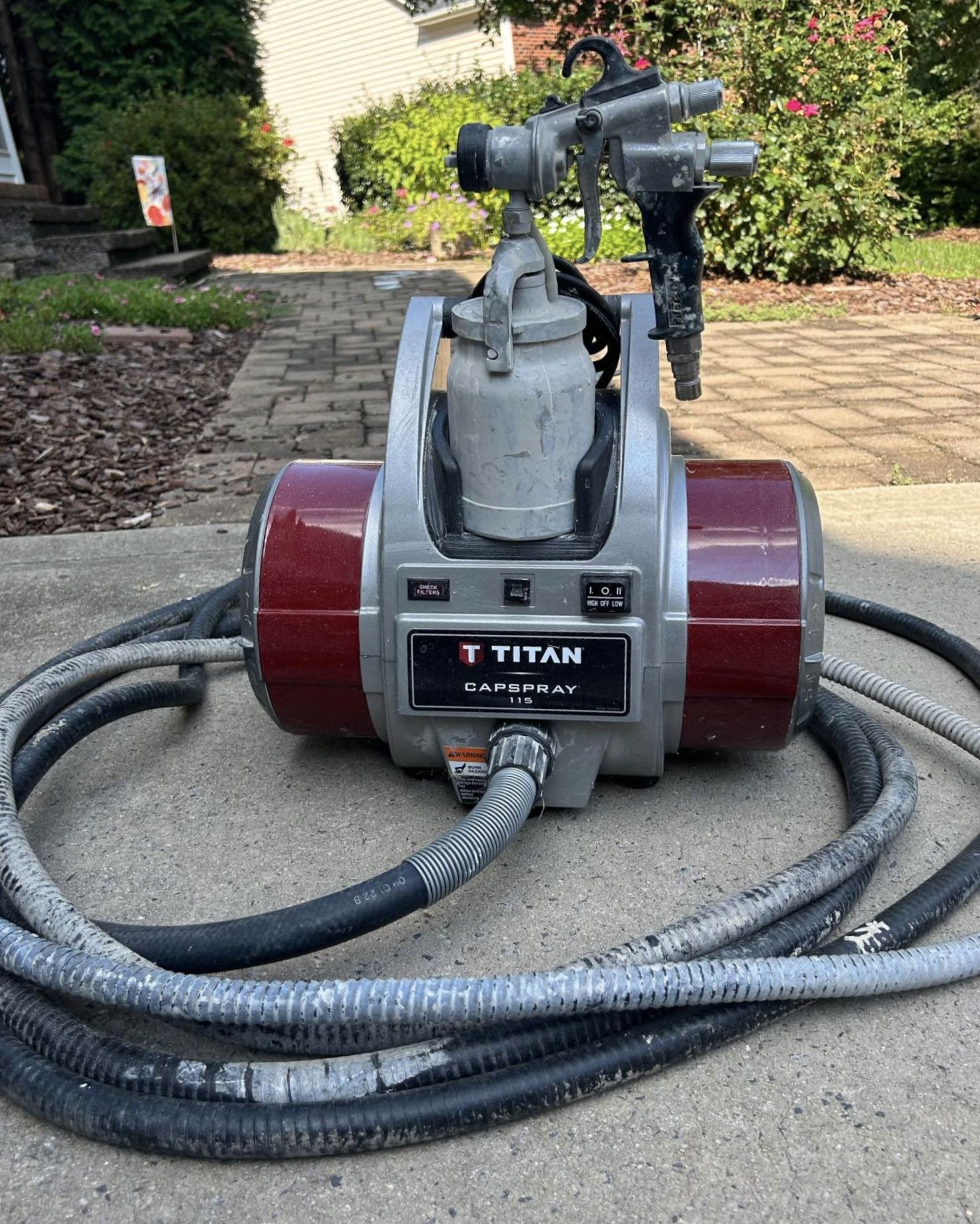 Titan Capspray 115 HVLP Spray System – Well Maintained, Runs Great