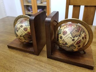 Rotating Globe Bookends