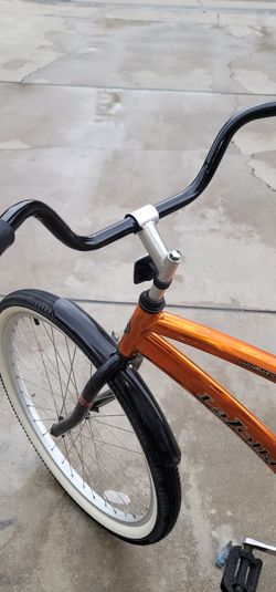 26" Aluminum frame Beach Cruiser In Excellent Condition Firm Price