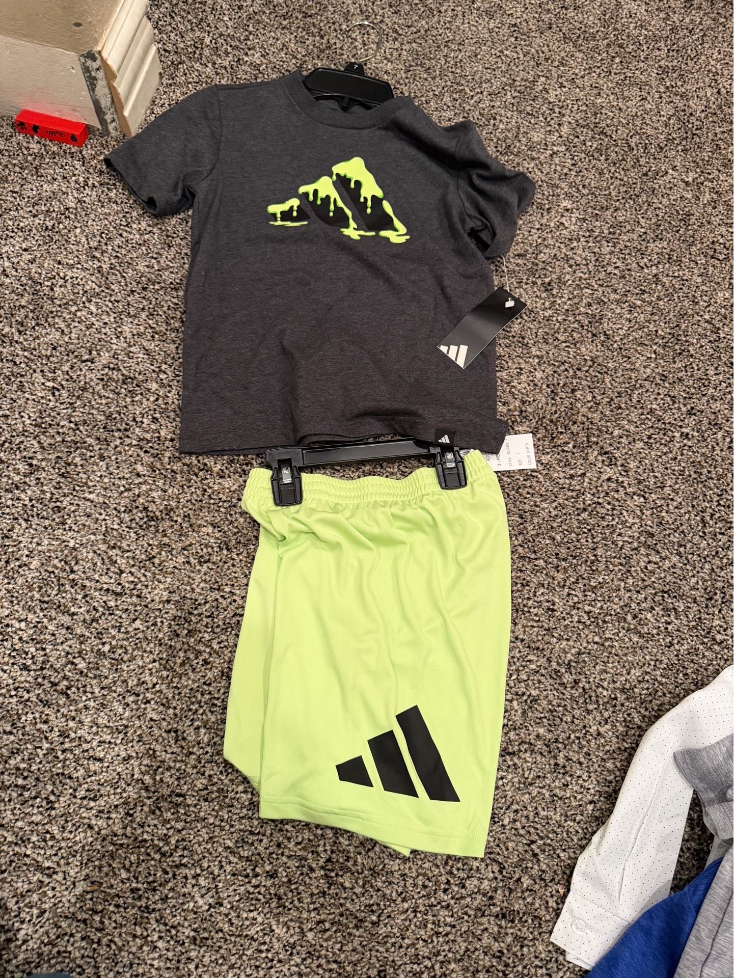 Kids boy size 7 new