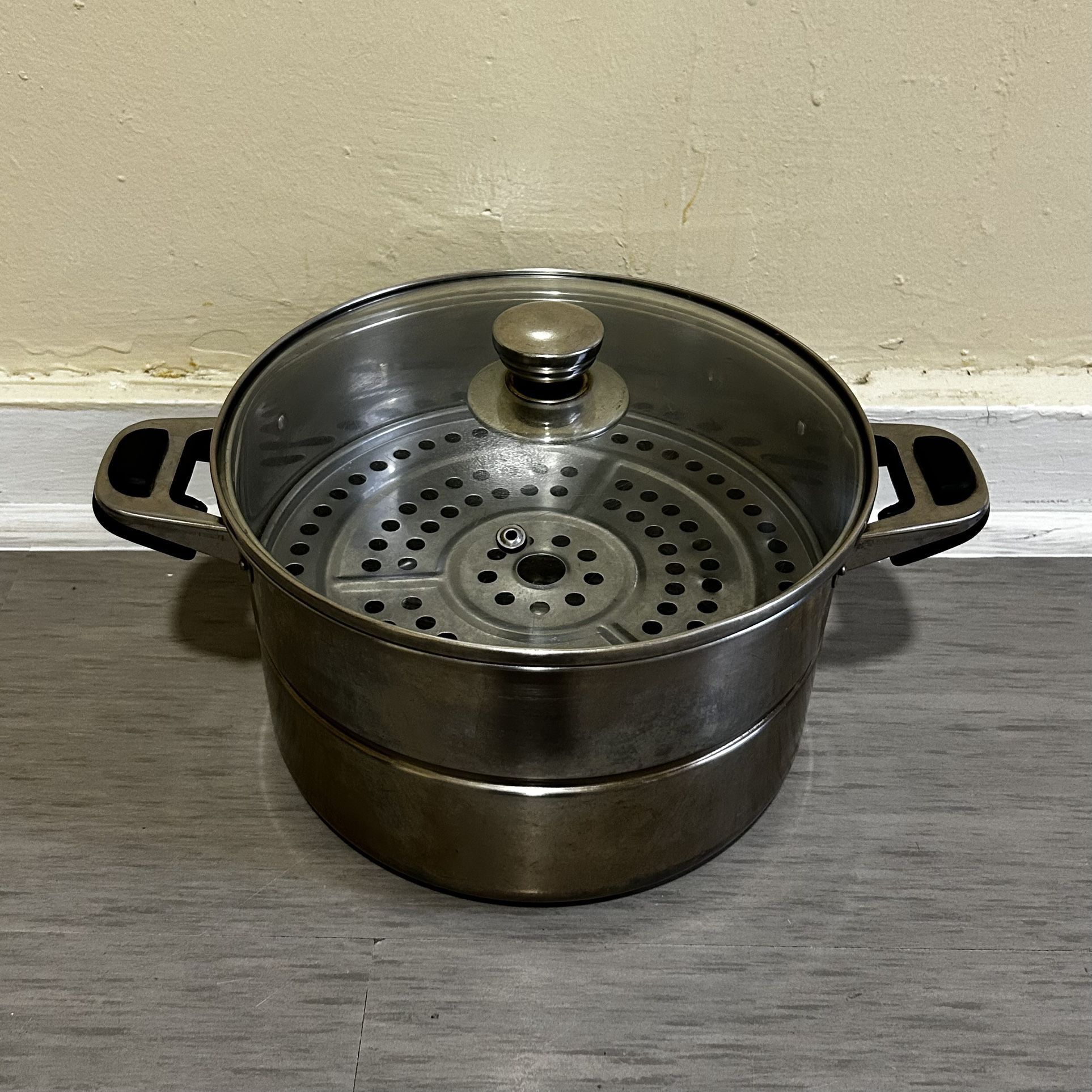 Moving Sale – Aluminium Steamer with Glass Lid – Now $14 (Was $39)