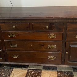 Ethan allen Antique Pine Dresser