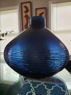 Ethan Allen Brayton Vase 