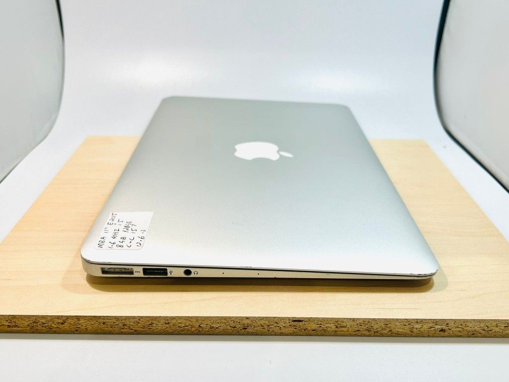 Apple Macbook AIR 💻 2015 11 inch i5 8GB 128GB DEAL!!! $149 ONLY