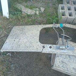 Granite Countertop With Sinkhole Some Broken Pieces But Still Pretty Good