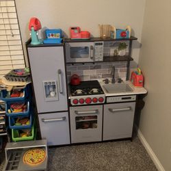 Kids Light Up Interactive kitchen Set $150