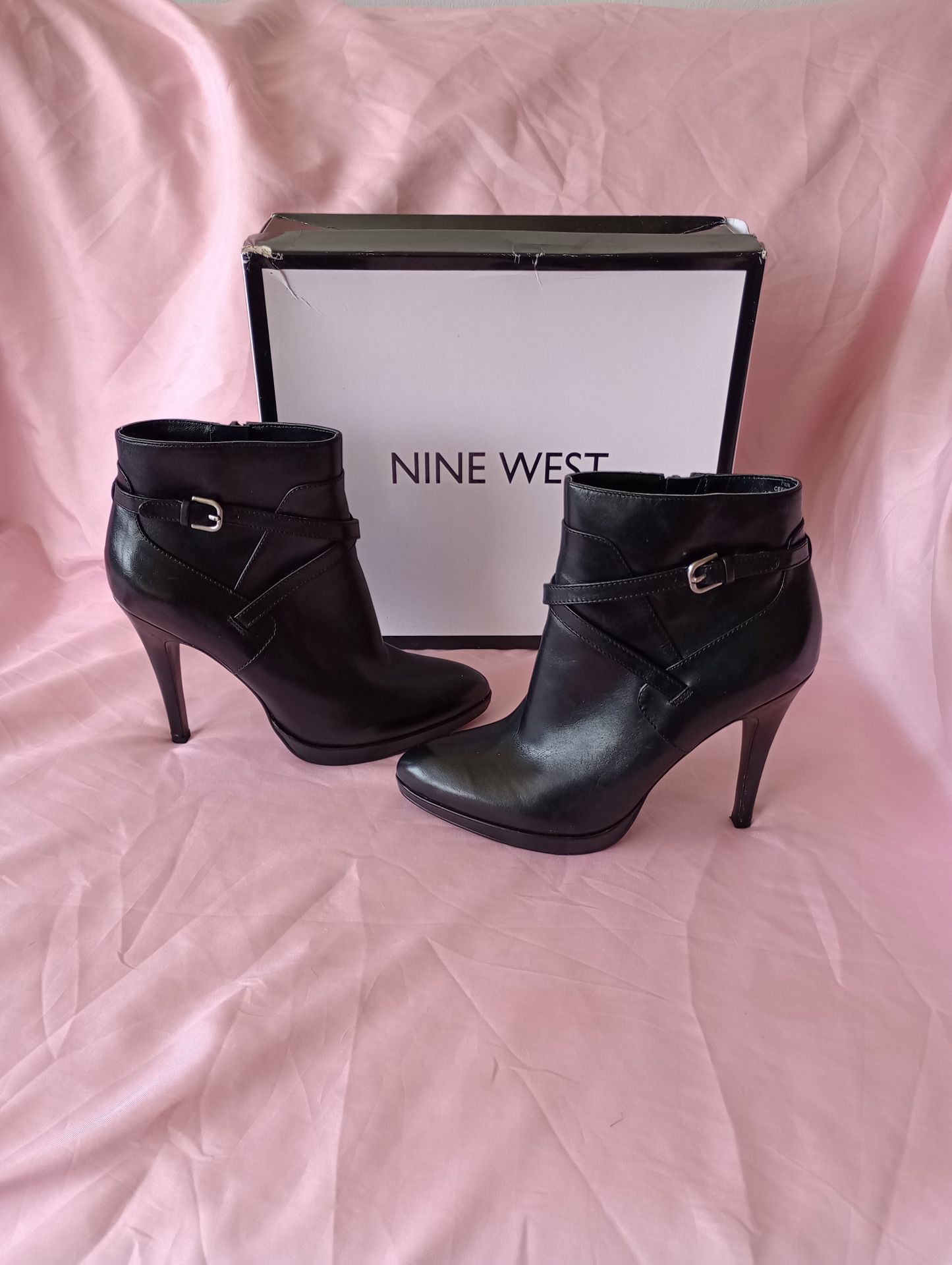 Nine West Black Leather Ankle Boots Heeled Buckle Strap Women’s Size 7.5