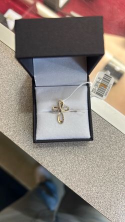 Cross pendent