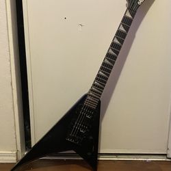 Used Black 6 string Jackson V-2