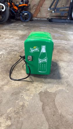 Mini Fridge, Works Fine No Longer Needed