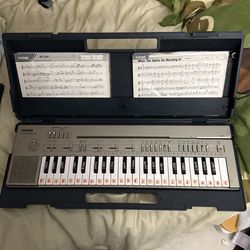 Yamaha PortaSound PC-100