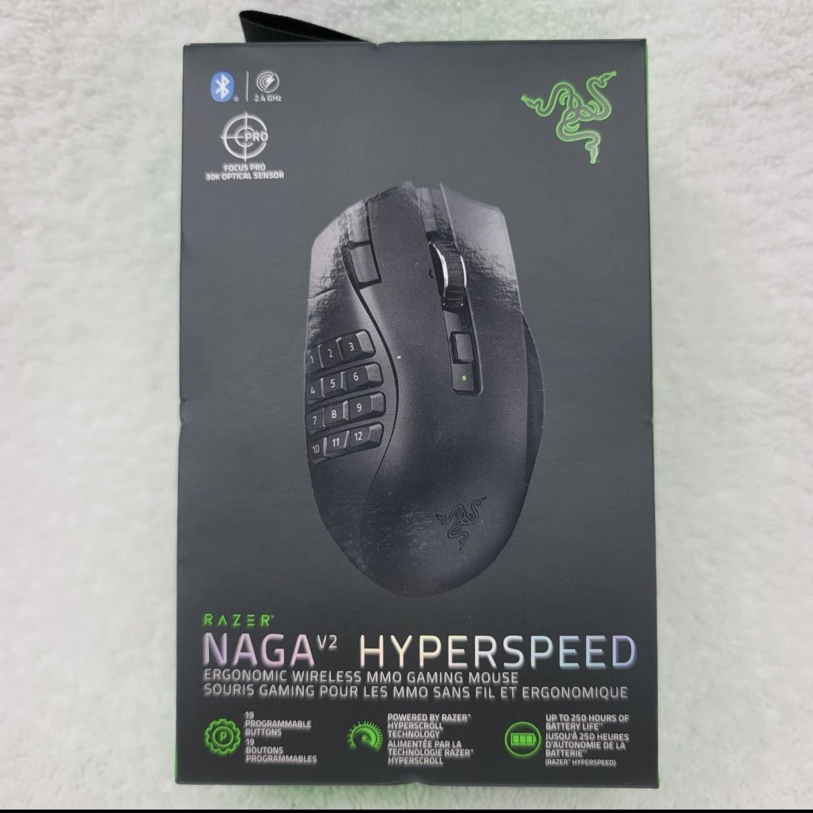 Razer Naga V2 Hyperspeed Ergonomic Wireless MMO Gaming Mouse RZO1-0360 Black