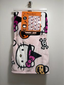 2026 Hello Kitty Halloween Throw Blanket