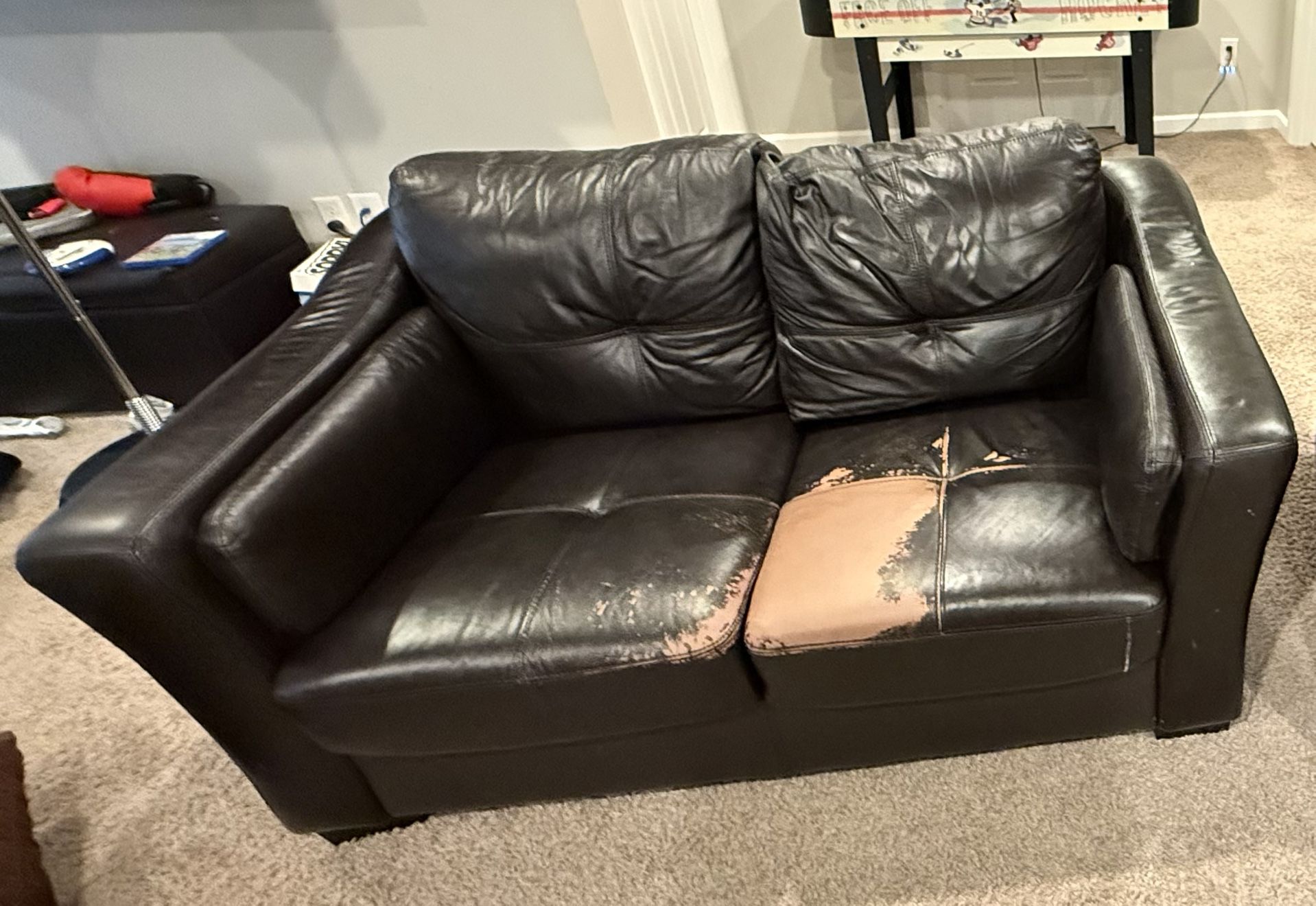 Free Love Seat