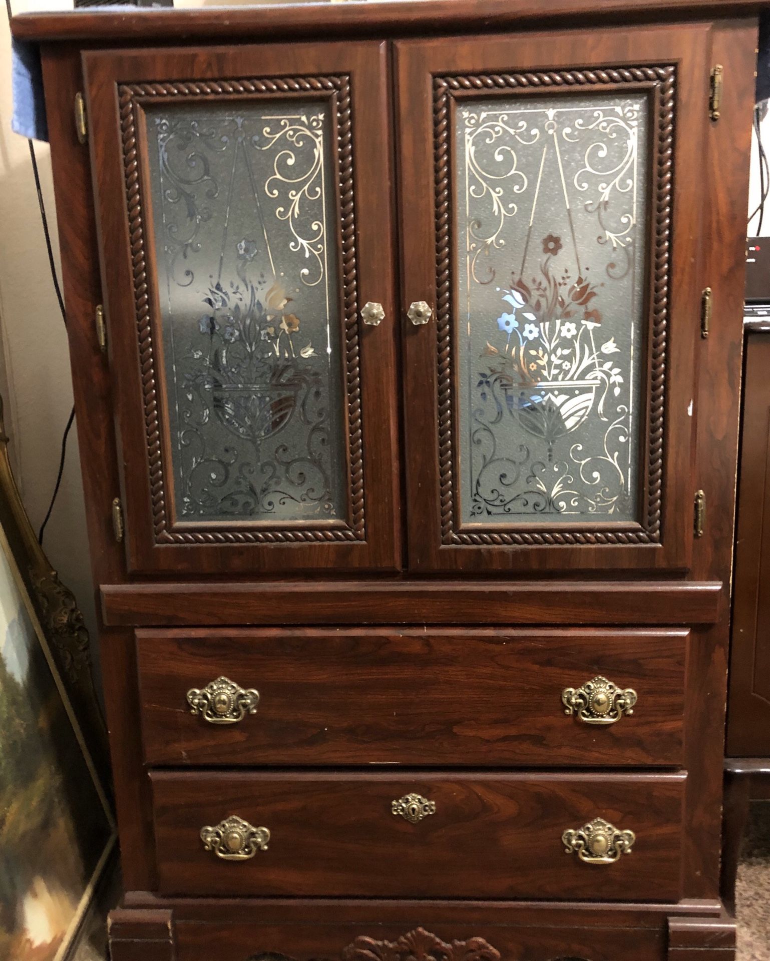 Tall dresser/Armoire