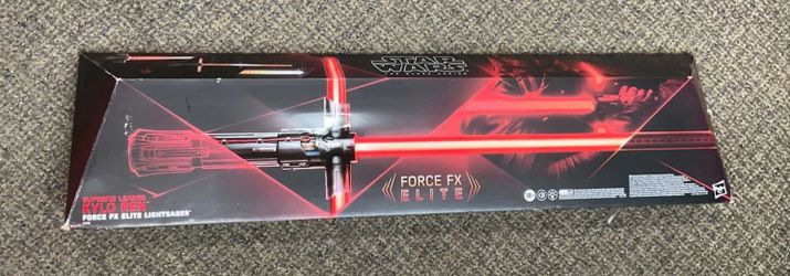 Star Wars The Black Series Supreme Leader Kylo Ren Force FX Elite Lightsaber