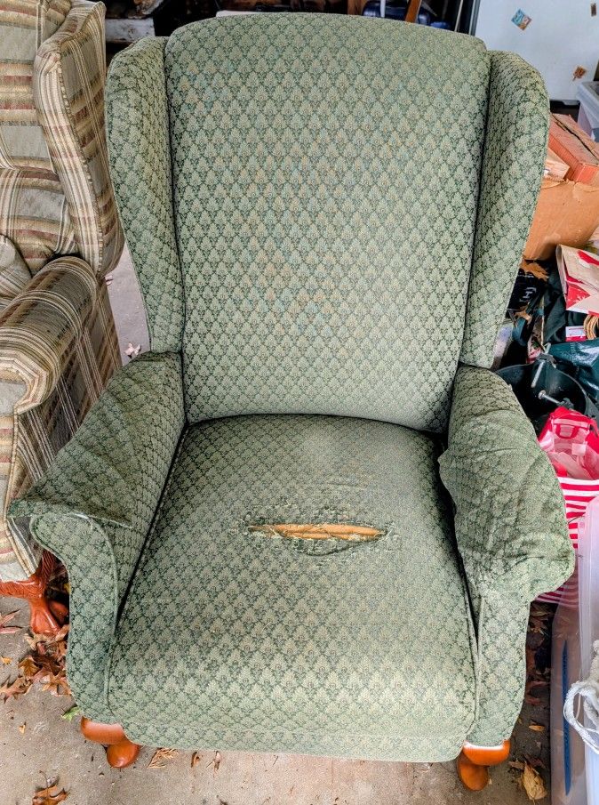 Green reclining chair FREE