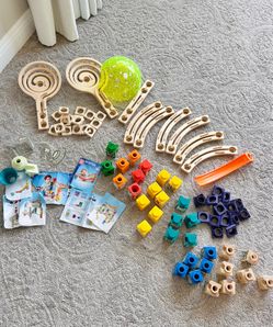 Hape marble run basic set PLUS glow in the dark set