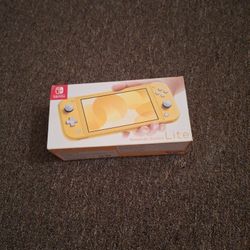 Nintendo Switch Lite Yellow (Japanese Version)