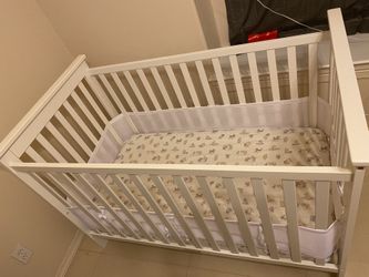 Crib, Foam Mattress, Mesh Liner