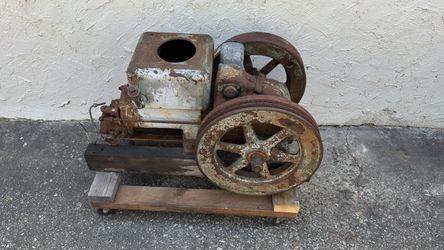 Antique Hit & Miss engine Fairbanks Morse Stover