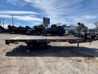 Teton Flatbed Deckover Trailer