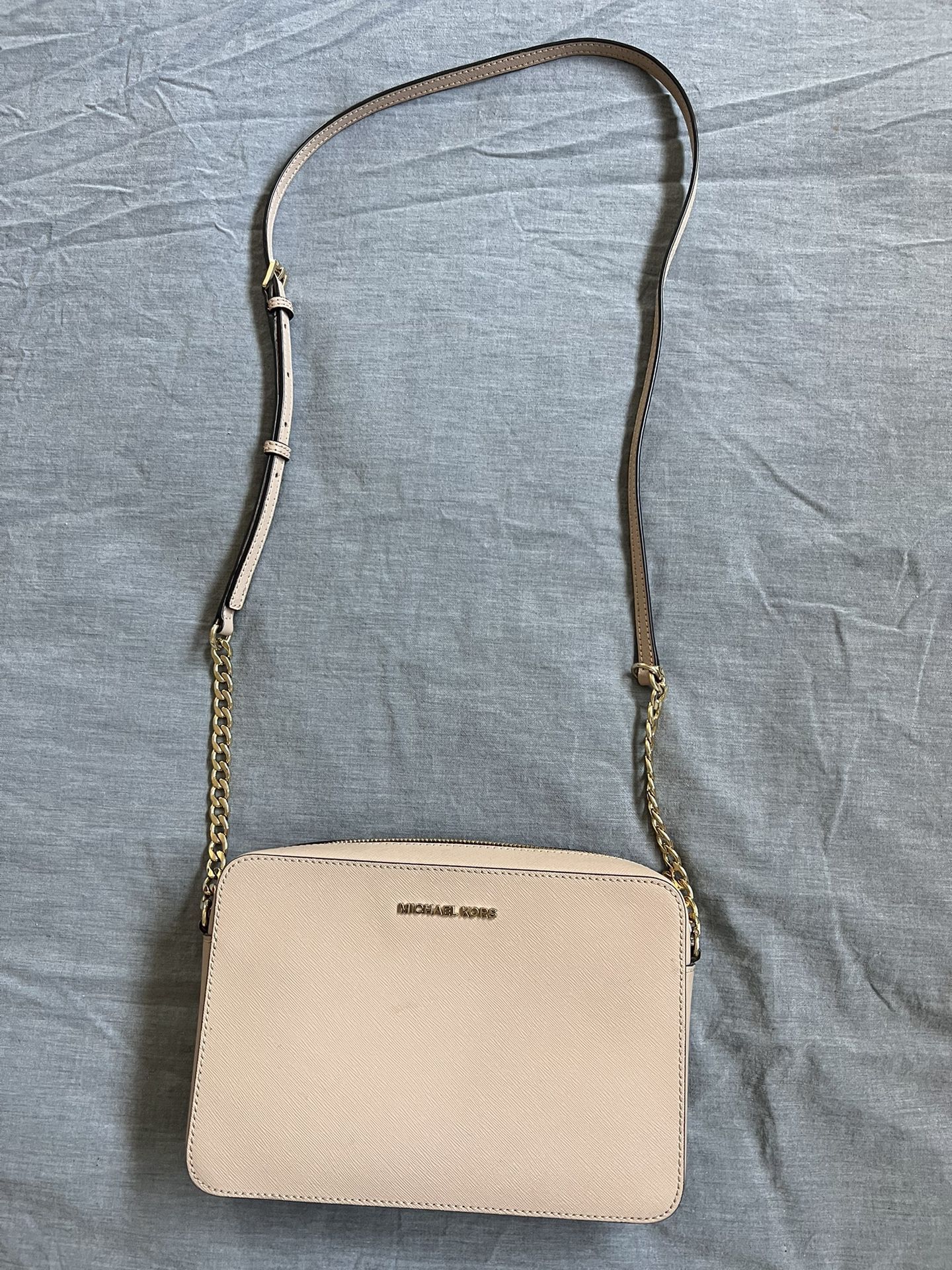 Michael Kors Jet Set Light Pink Crossbody Bag