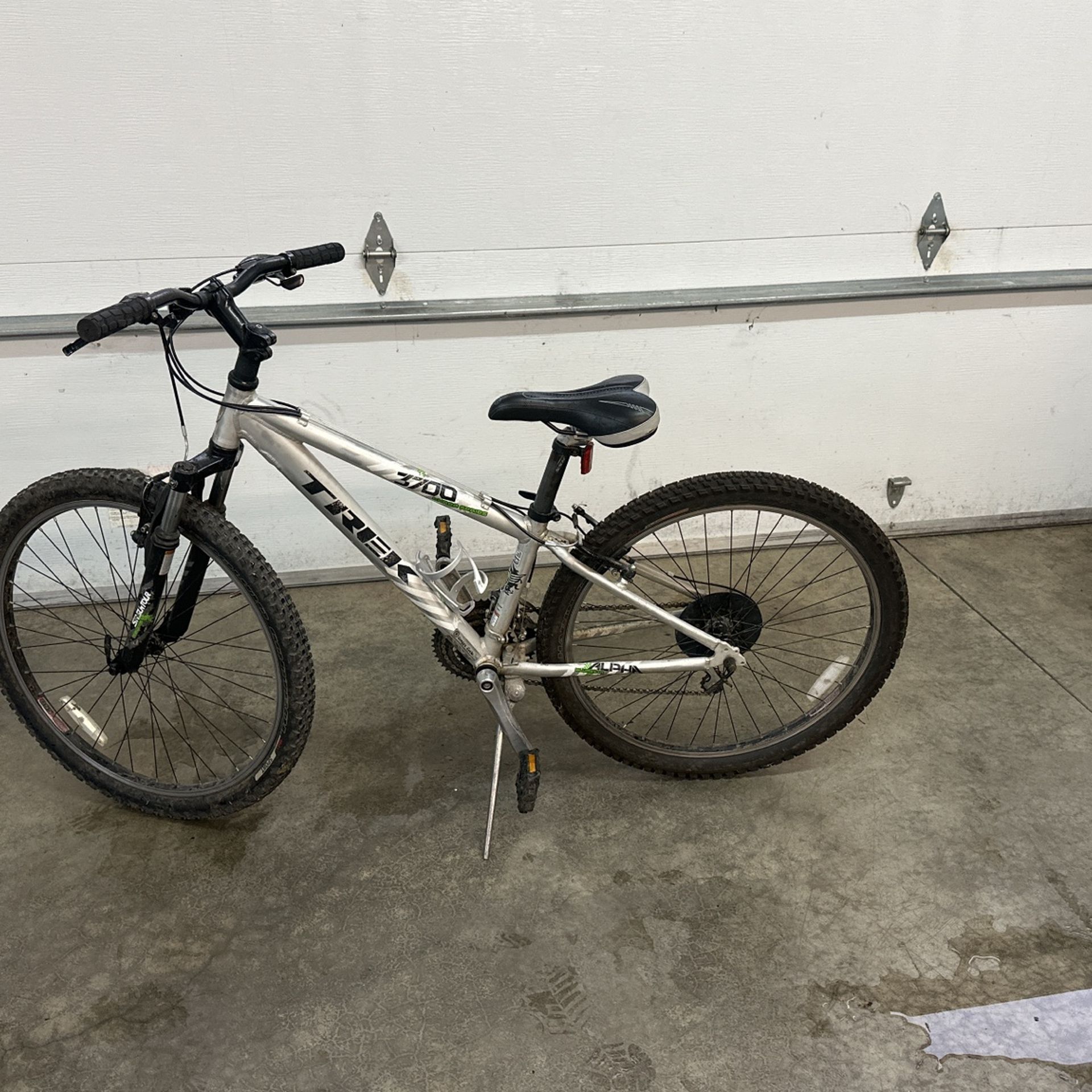 Youth Trek 3700 Mountain Bike