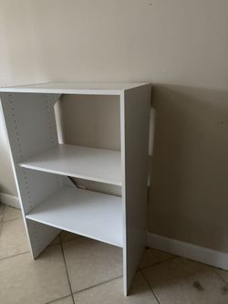 White standing Shelf 