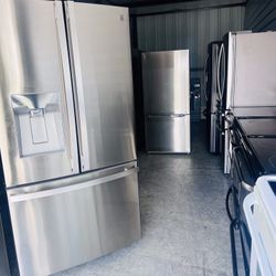 Beautiful Stainless Steel 3 Door With Ice maker And Water Dispenser 