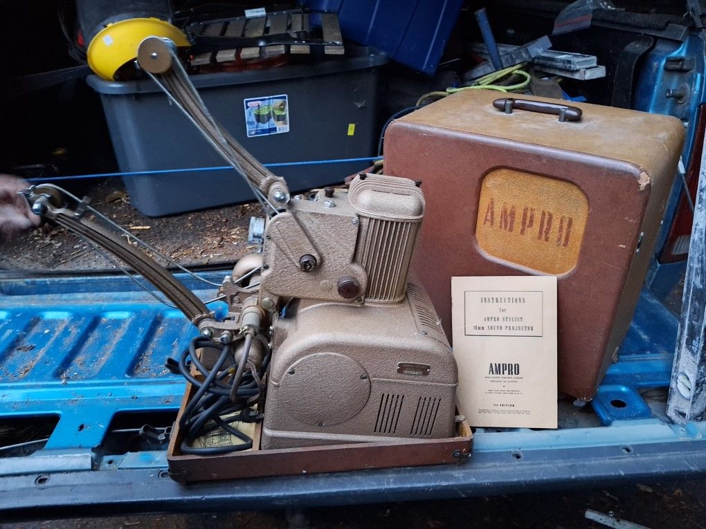 Ampro 16 MM Sound Projector!!