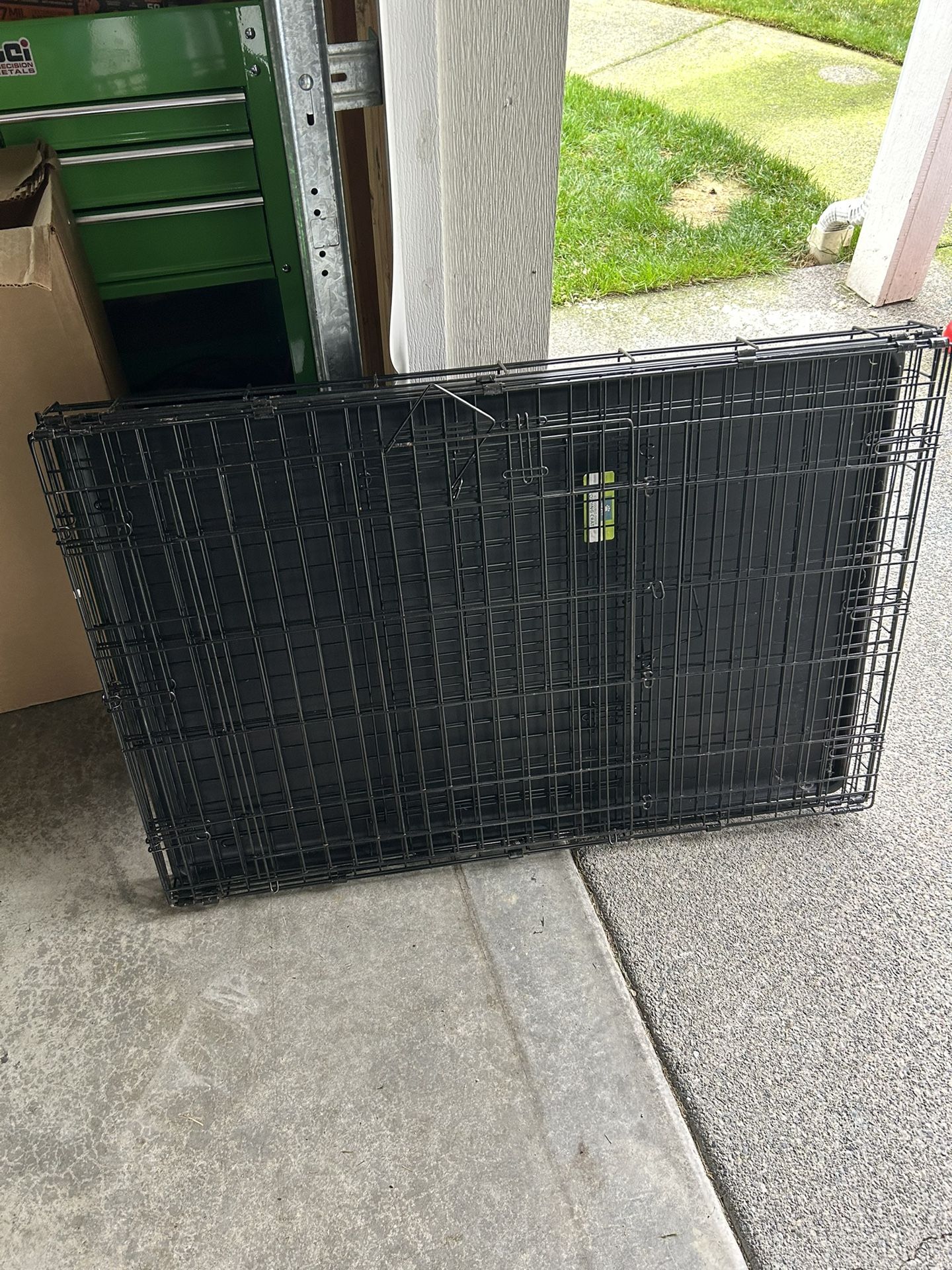 Dog Crates LARGE and Xl