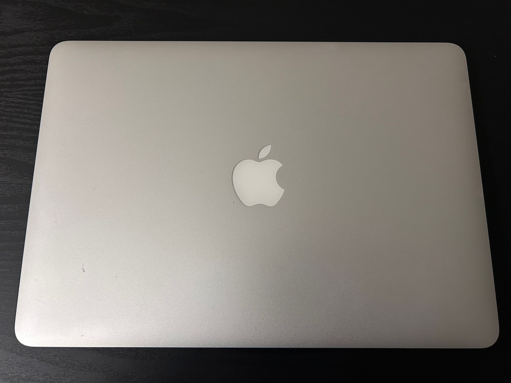 13 Inch MacBook Air Like new
