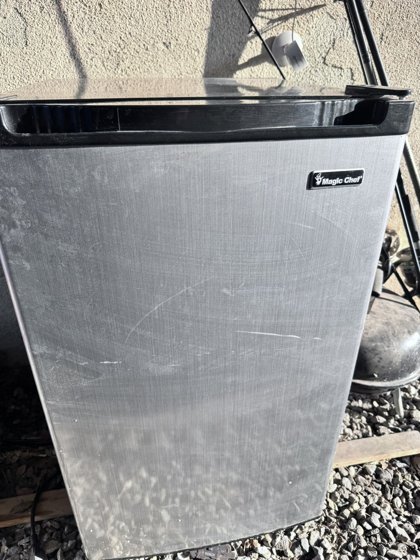 Magic Chef Mini Fridge With Freezer