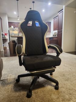 Gaming chair