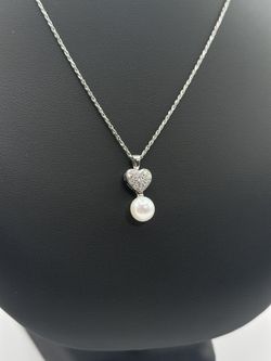 18K White Gold .20ctw Diamond Heart & Pearl Drop Necklace 18" 5.10g