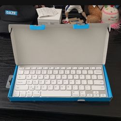 Anker Ultra Slim Bluetooth Keyboard 