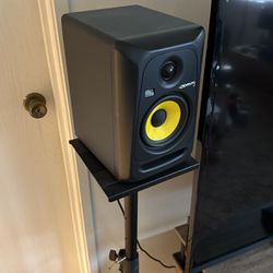 KRK 5 Inch Speakers with Stand