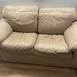 Classic Leather Love Seat