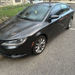 chrysler 200 