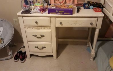 girls desk