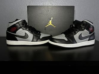Air Jordan 1 Mid “Shadow Red” Size 8