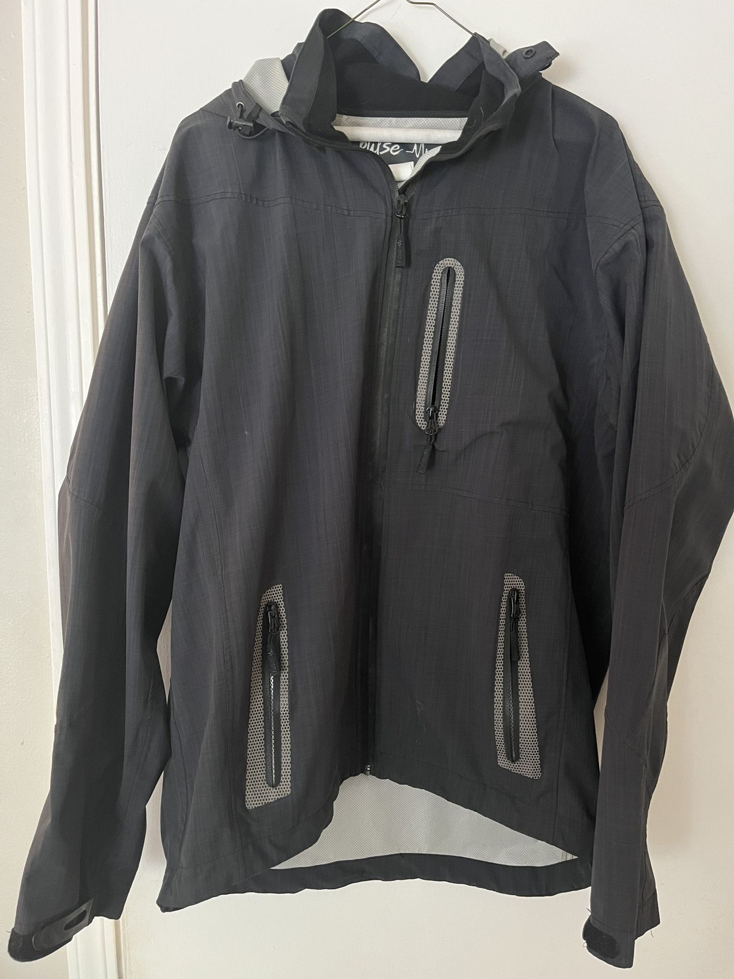 Men’s lightweight raincoat, XL